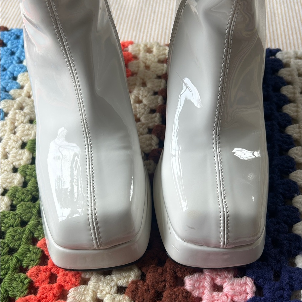 White GoGo Boots - Size 37 - Picture 4 of 7